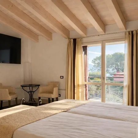 Boutique Bogliaco 4* גרגננו