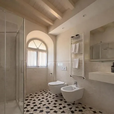מלון Boutique Bogliaco 4*