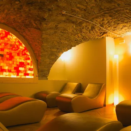 Hotell Bogliaco 4*