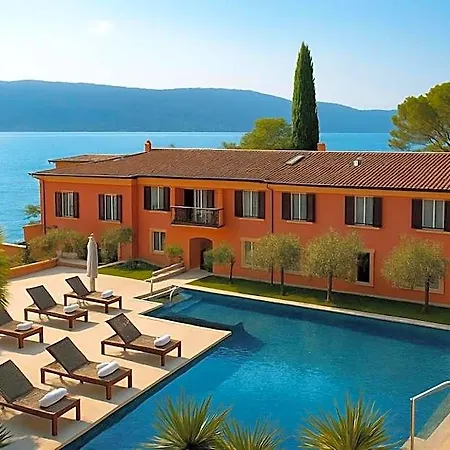 Hotel Boutique Bogliaco 4*