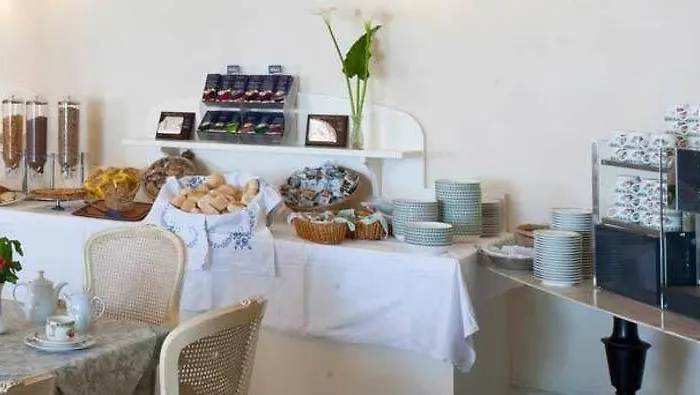 Boutique Bogliaco 4* Гарньяно